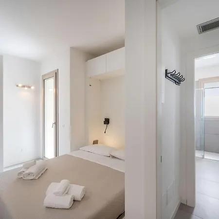 Apartmentsgarda - Eleonora 7 公寓 加尔达